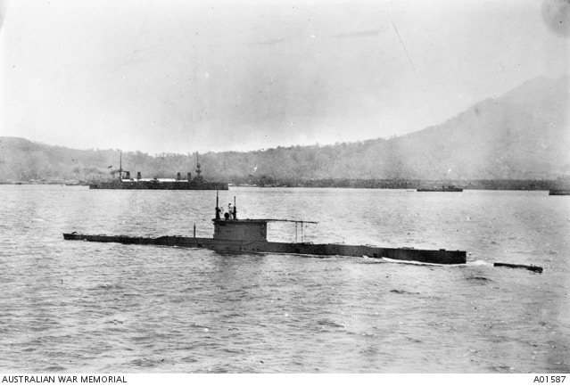 submarine AE2